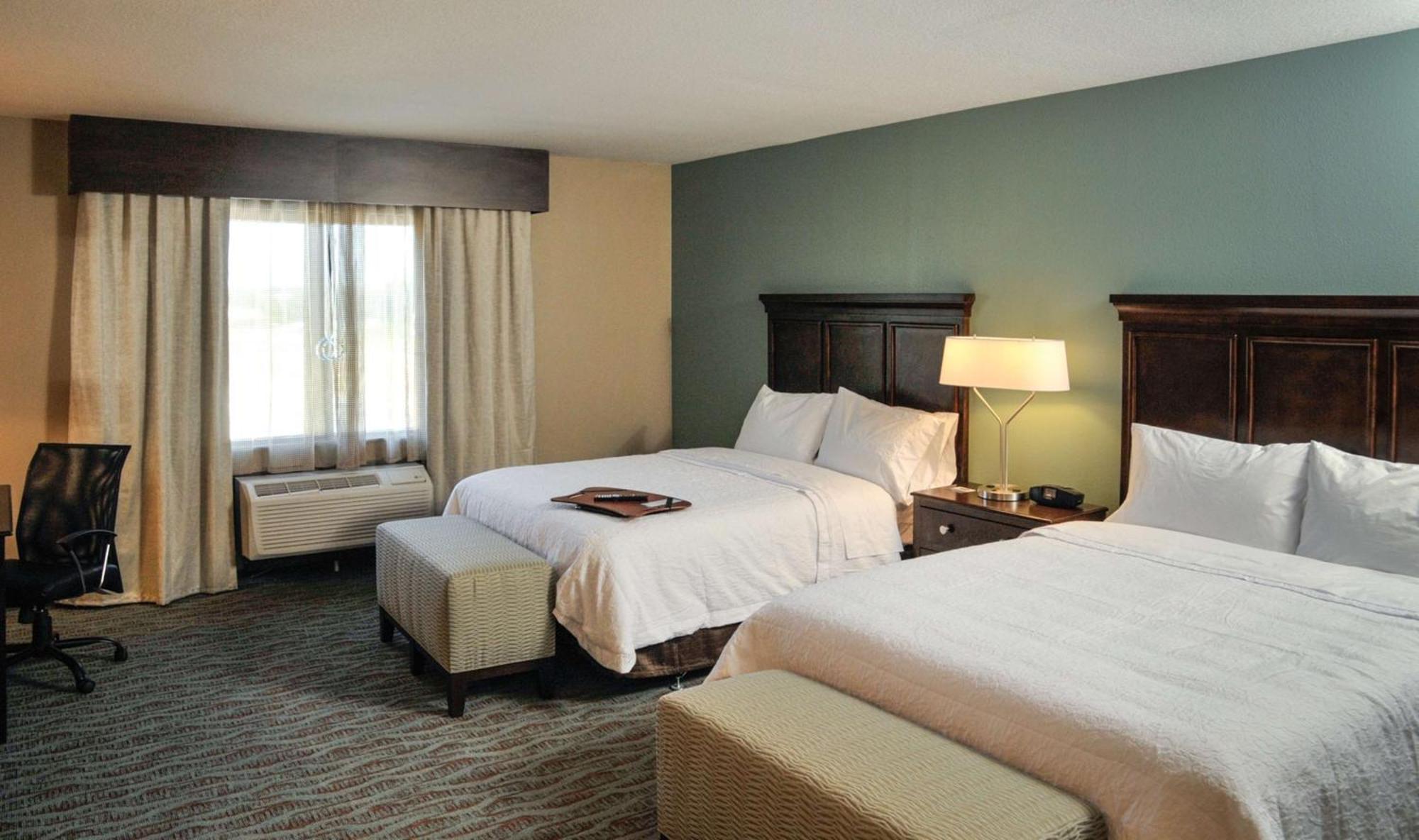 Hotel Hampton &